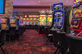 Evolution Gaming live-dealer baccarat table on morfintoto login with multi-camera feed and real-time betting